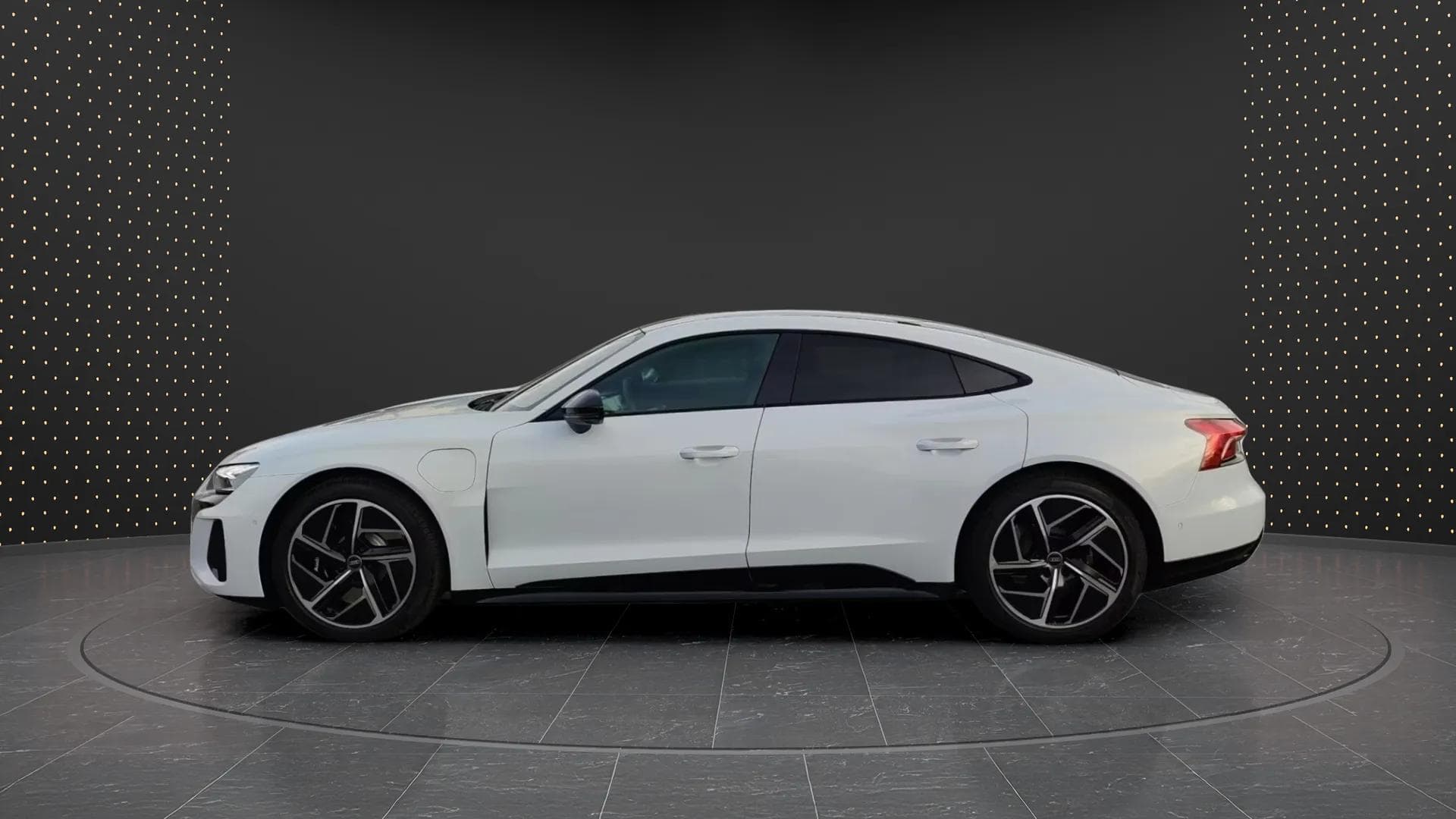 Audi e-tron GT 2022 - Photo 4