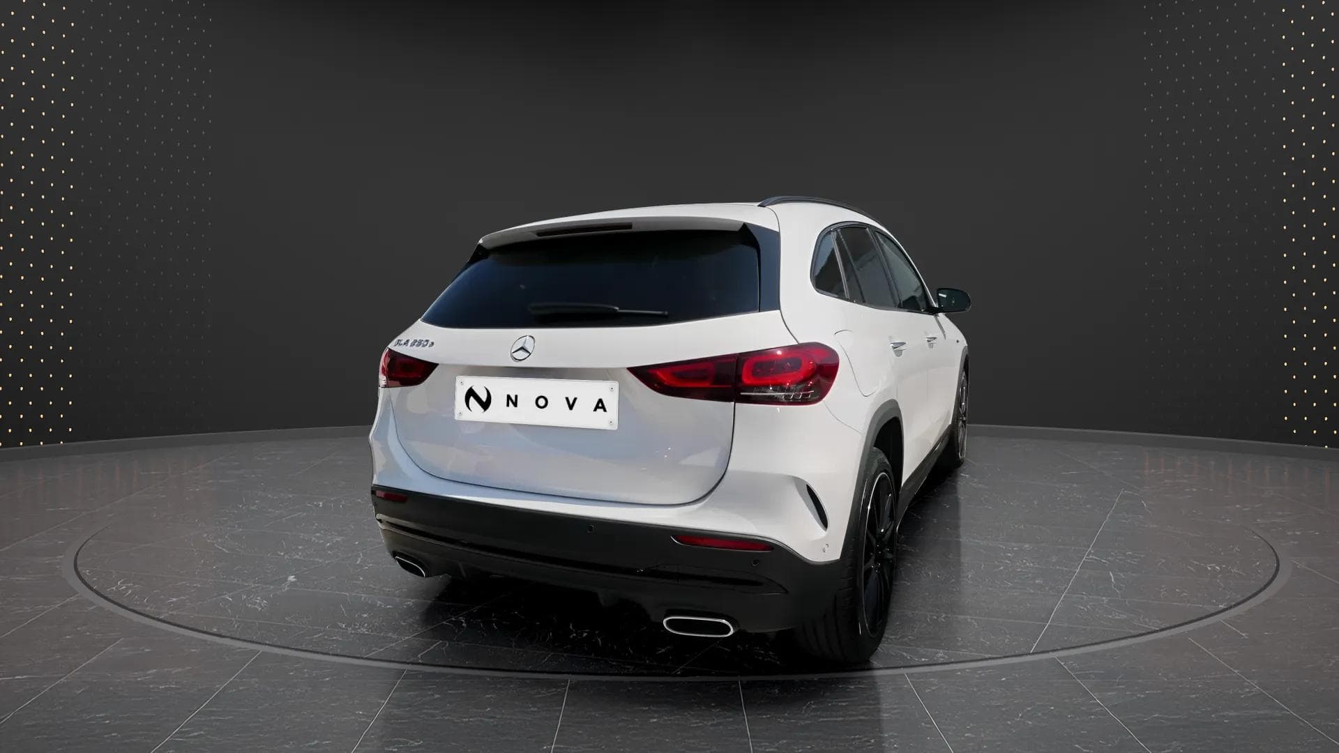 Mercedes-Benz GLA 250 2021 - Photo 2