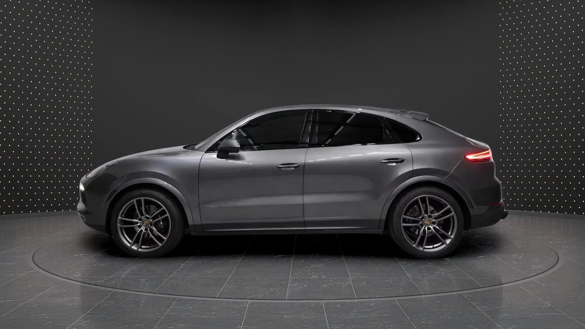 Porsche Cayenne 2020 - Photo 3