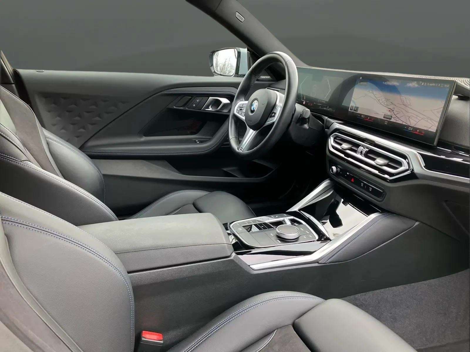 BMW Série 2 30i 2023 - Photo 2