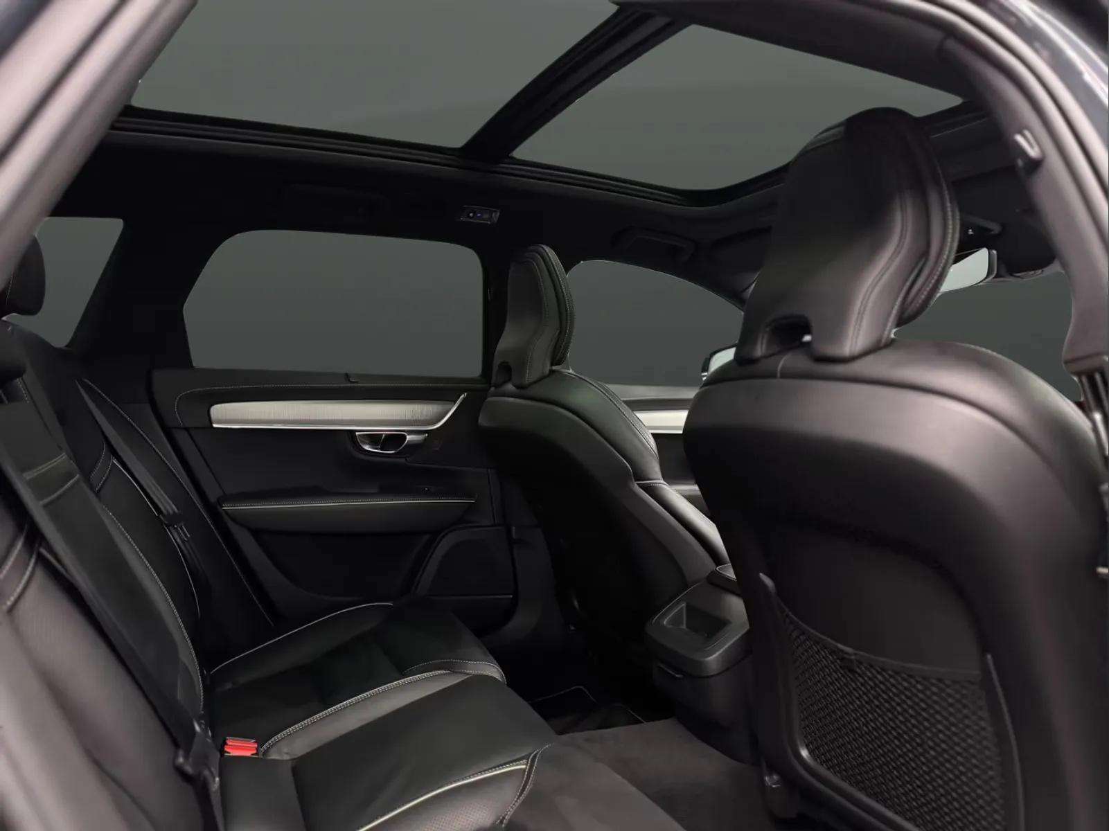 Volvo V90 2020 - Photo 2