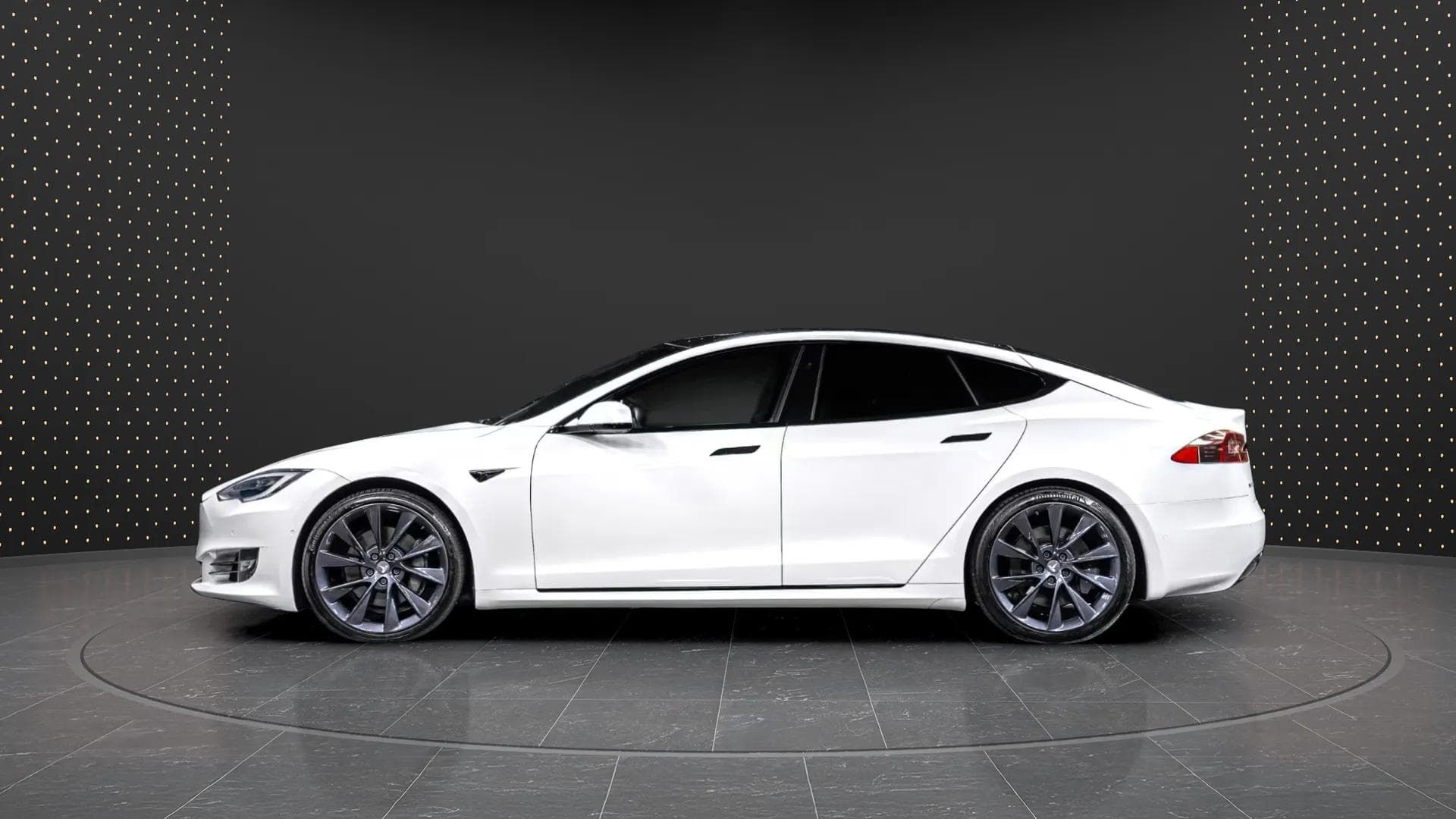 Tesla Model S 2019 - Photo 4