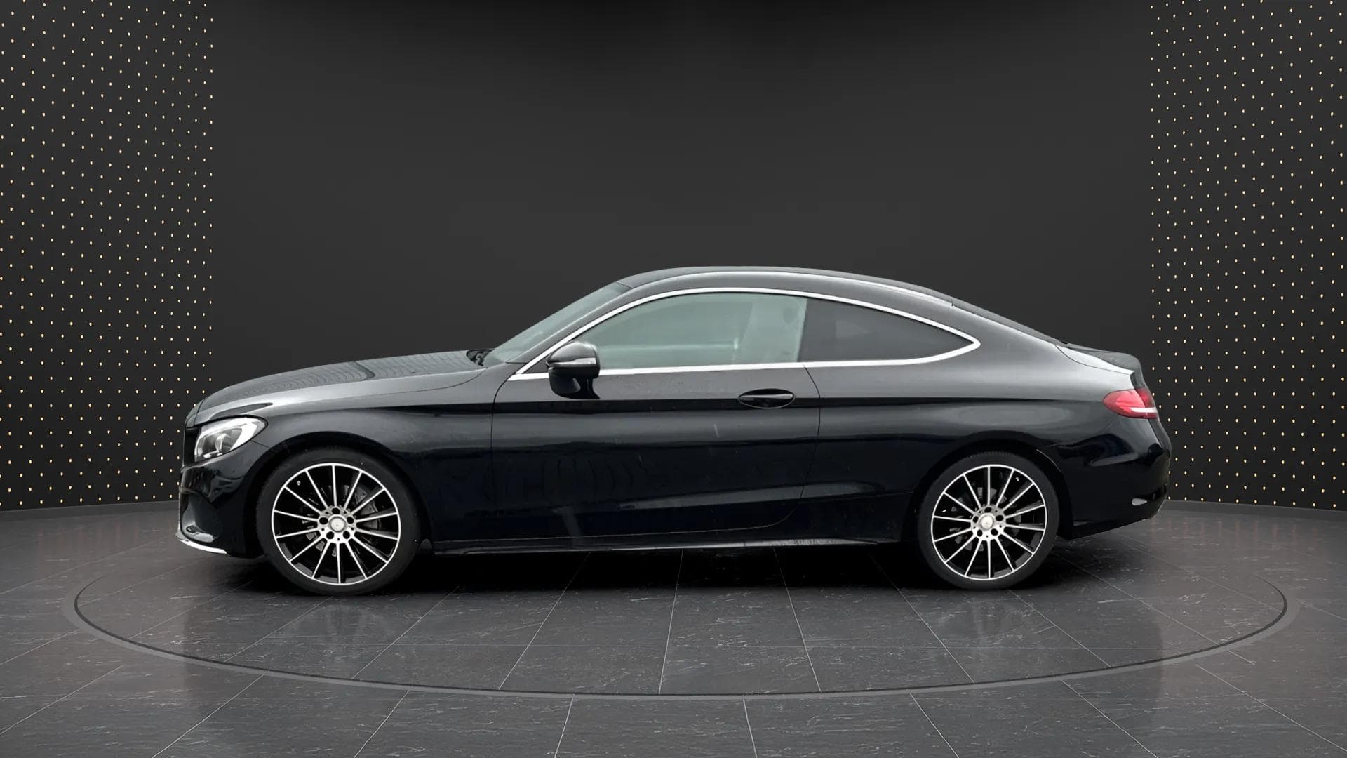 Mercedes-Benz C 200 2016 - Photo 3