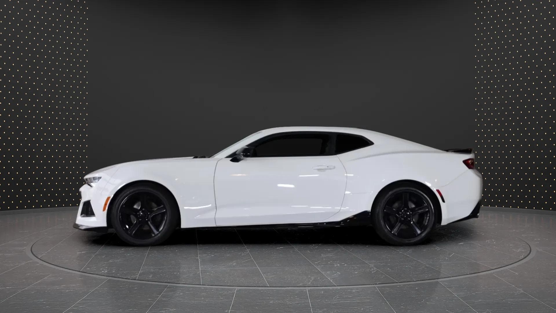 Chevrolet Camaro 2018 - Photo 2