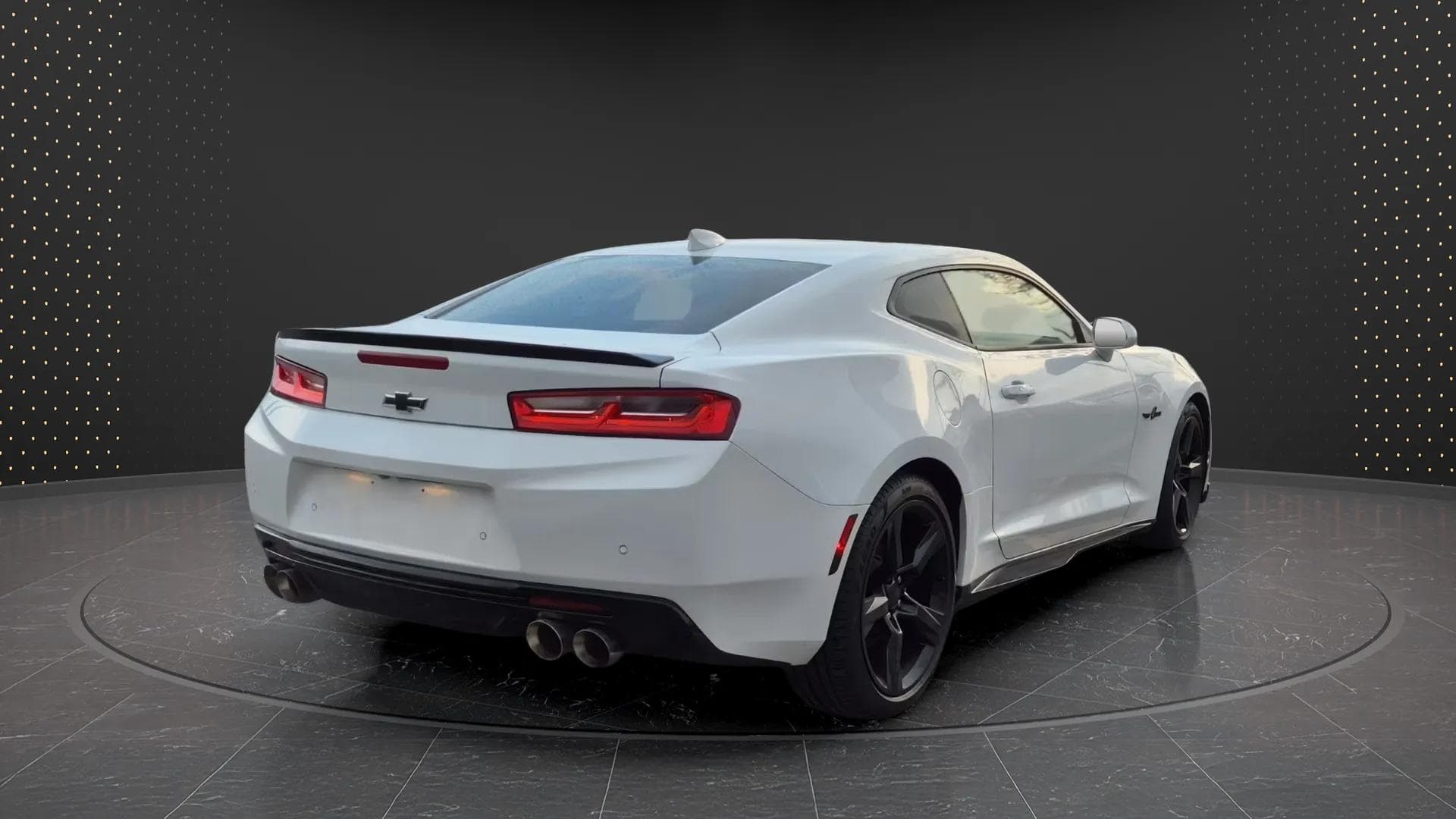 Chevrolet Camaro 2016 - Photo 2