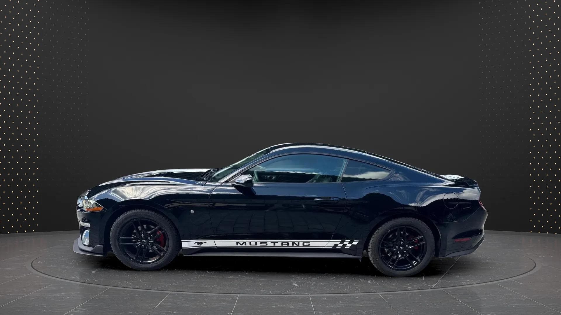 Ford Mustang 2019 - Photo 2