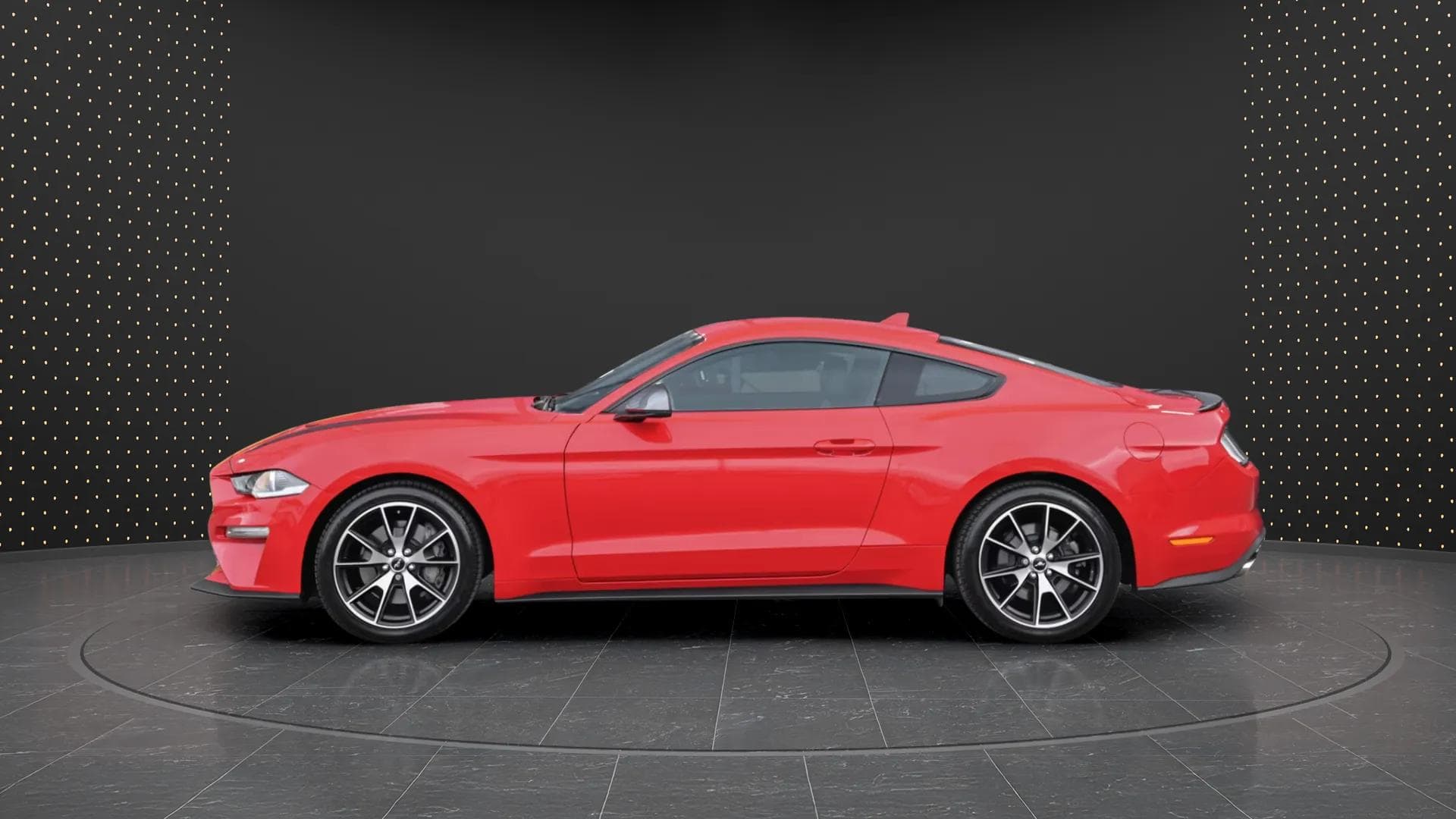Ford Mustang 2020 - Photo 2