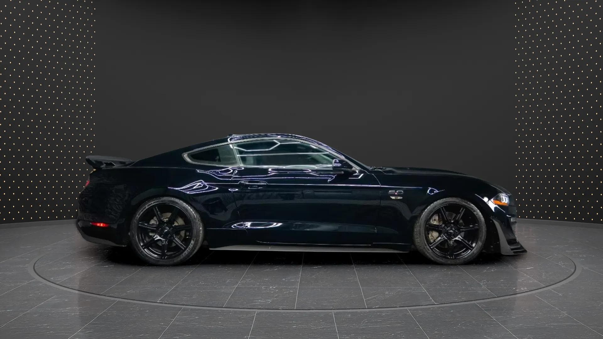 Ford Mustang 2020 - Photo 3