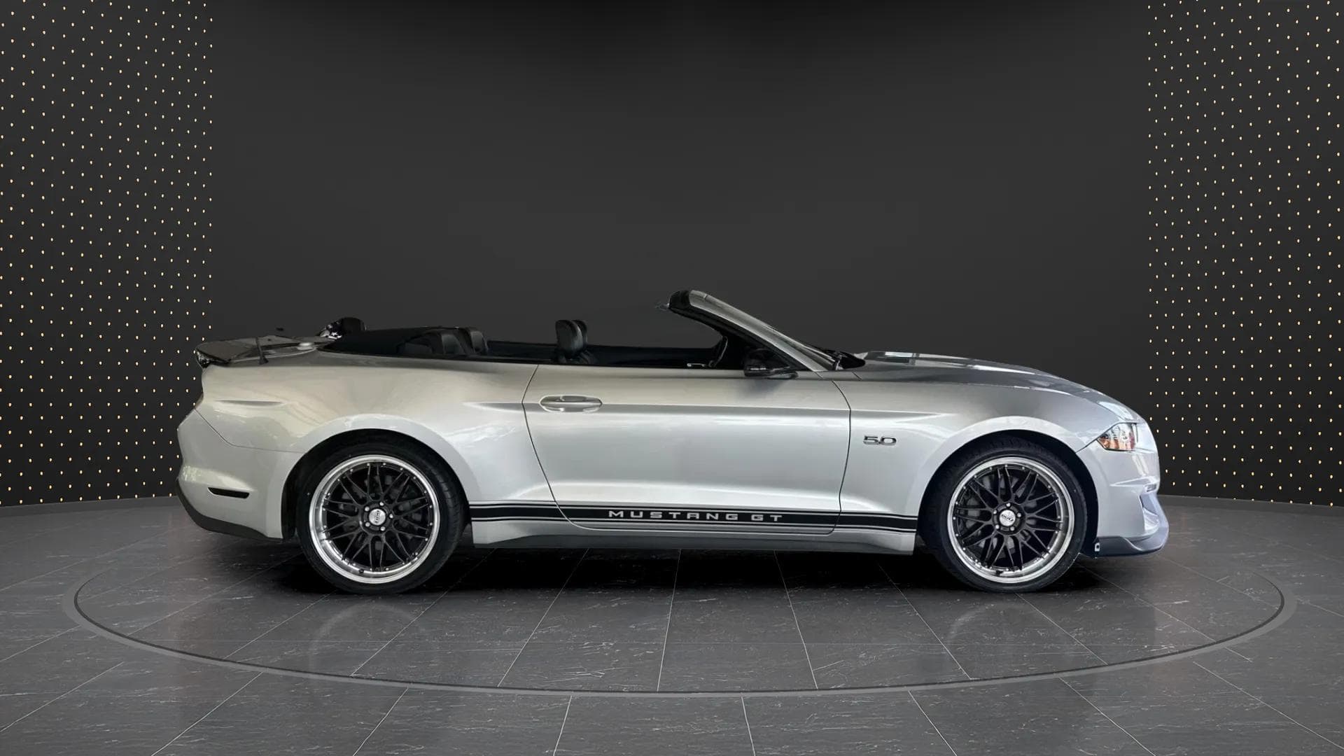Ford Mustang 2018 - Photo 3