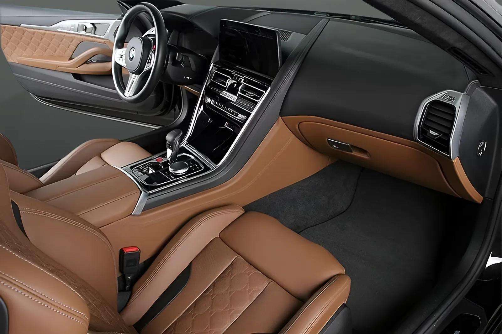 BMW M8 2023 - Photo 2