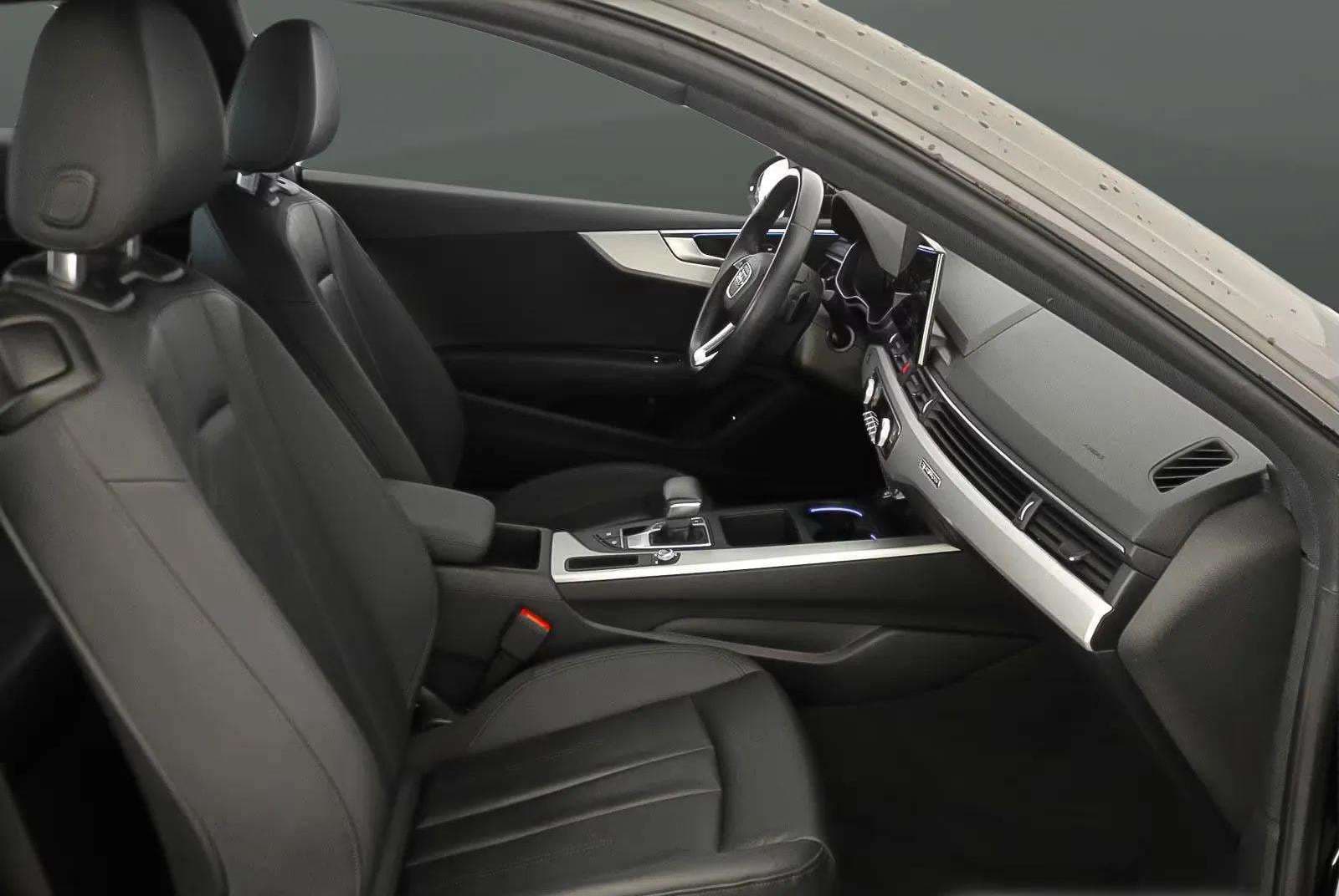 Audi A5 2021 - Photo 2