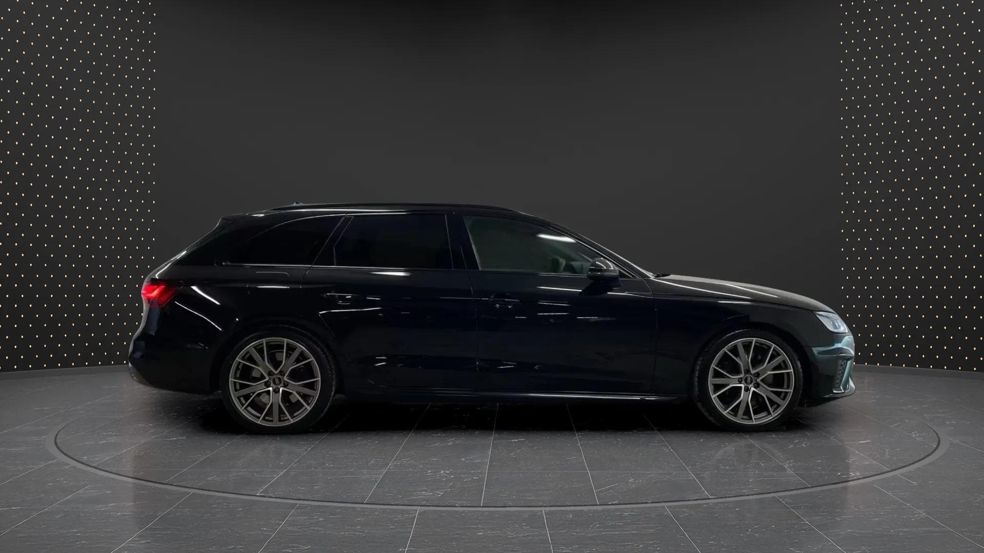 Audi S4 Avant 2023 - Photo 2