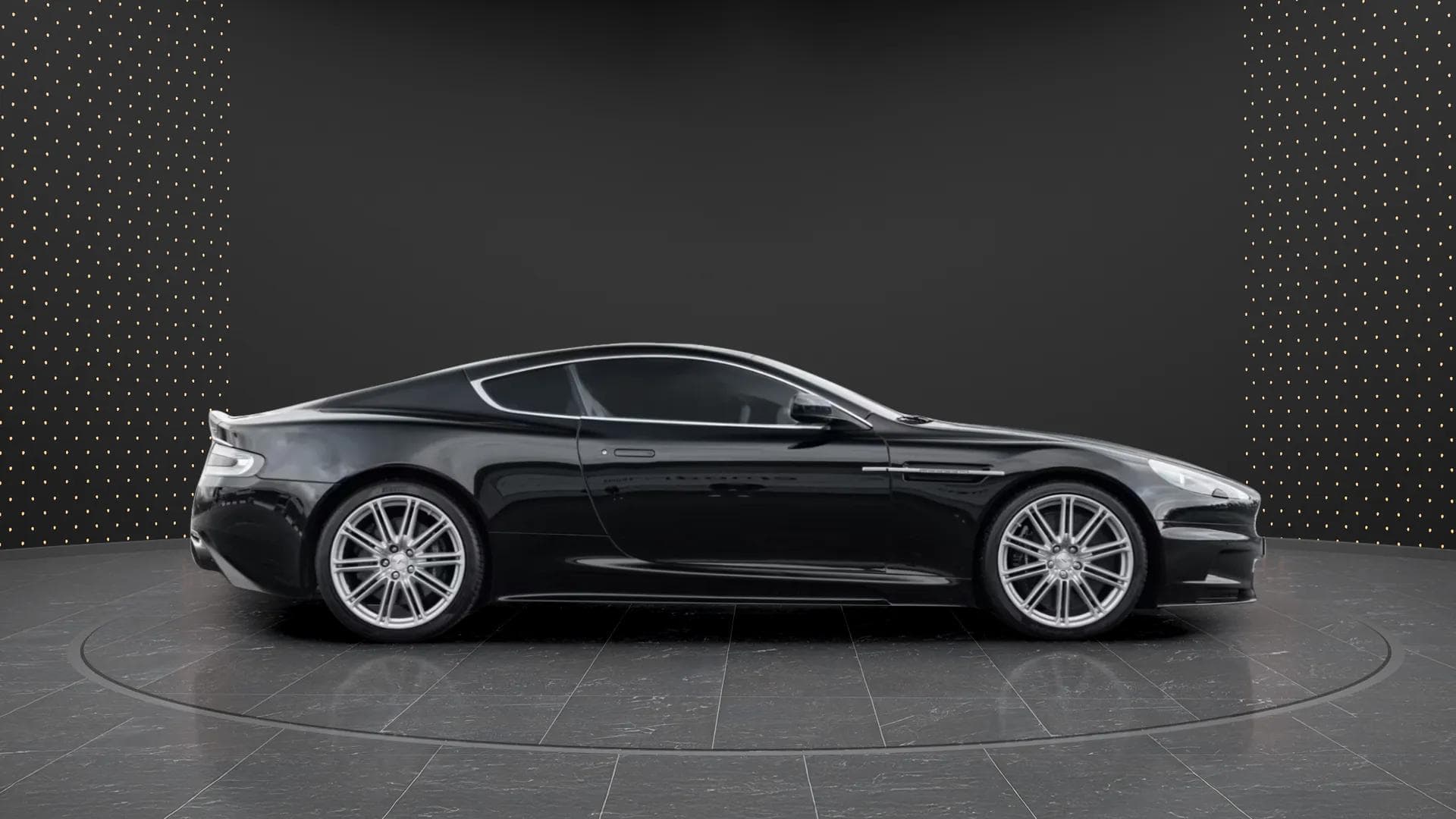 Aston Martin DBS 2009 - Photo 2