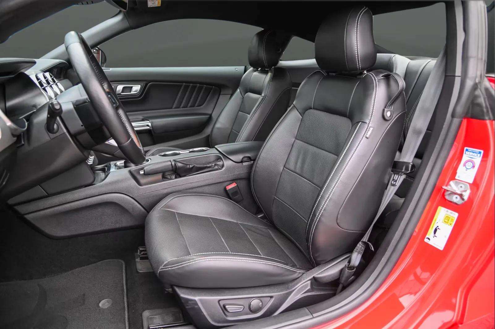 Ford Mustang 2020 - Photo 4