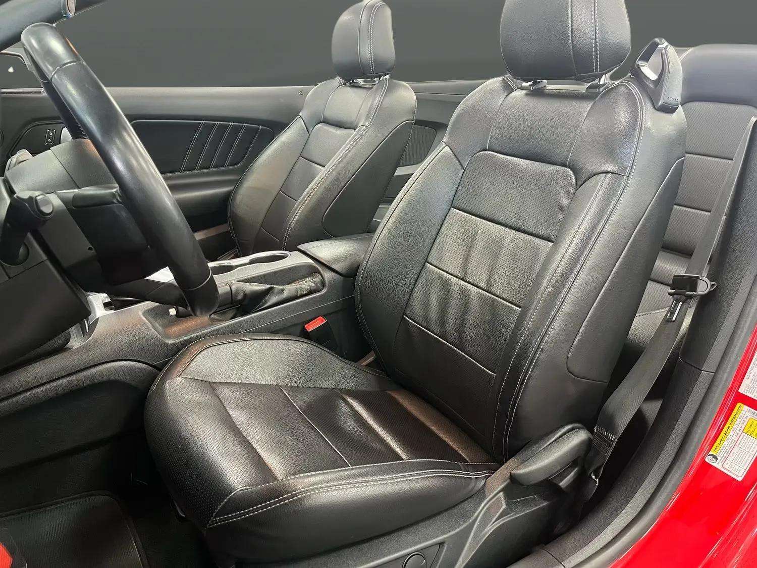 Ford Mustang 2022 - Photo 4