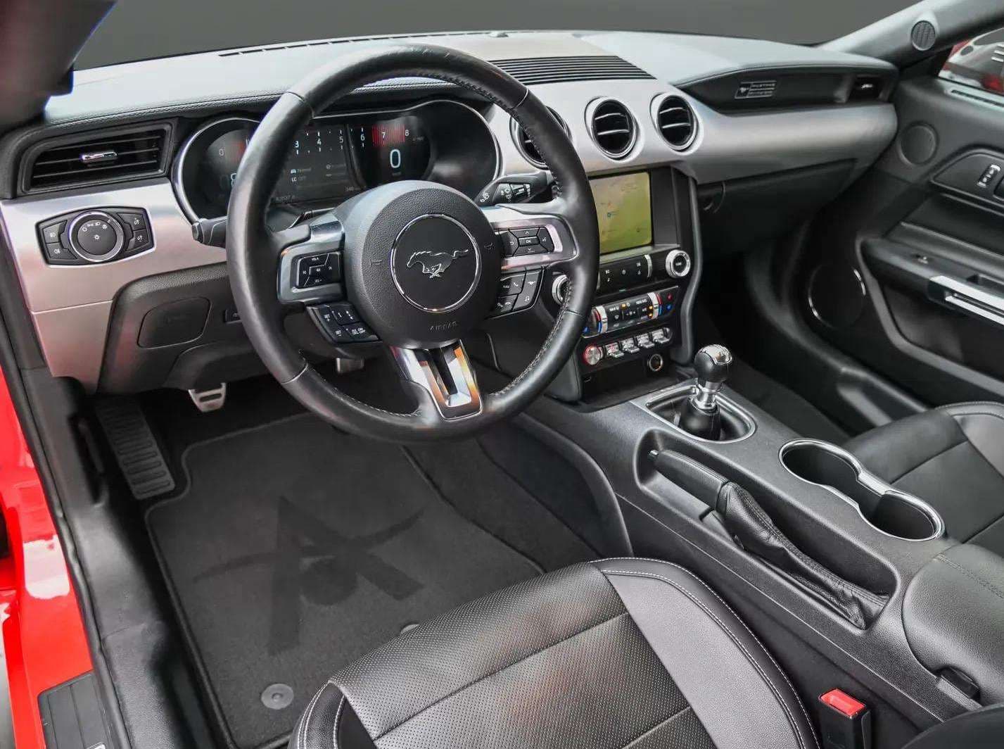 Ford Mustang 2020 - Photo 5
