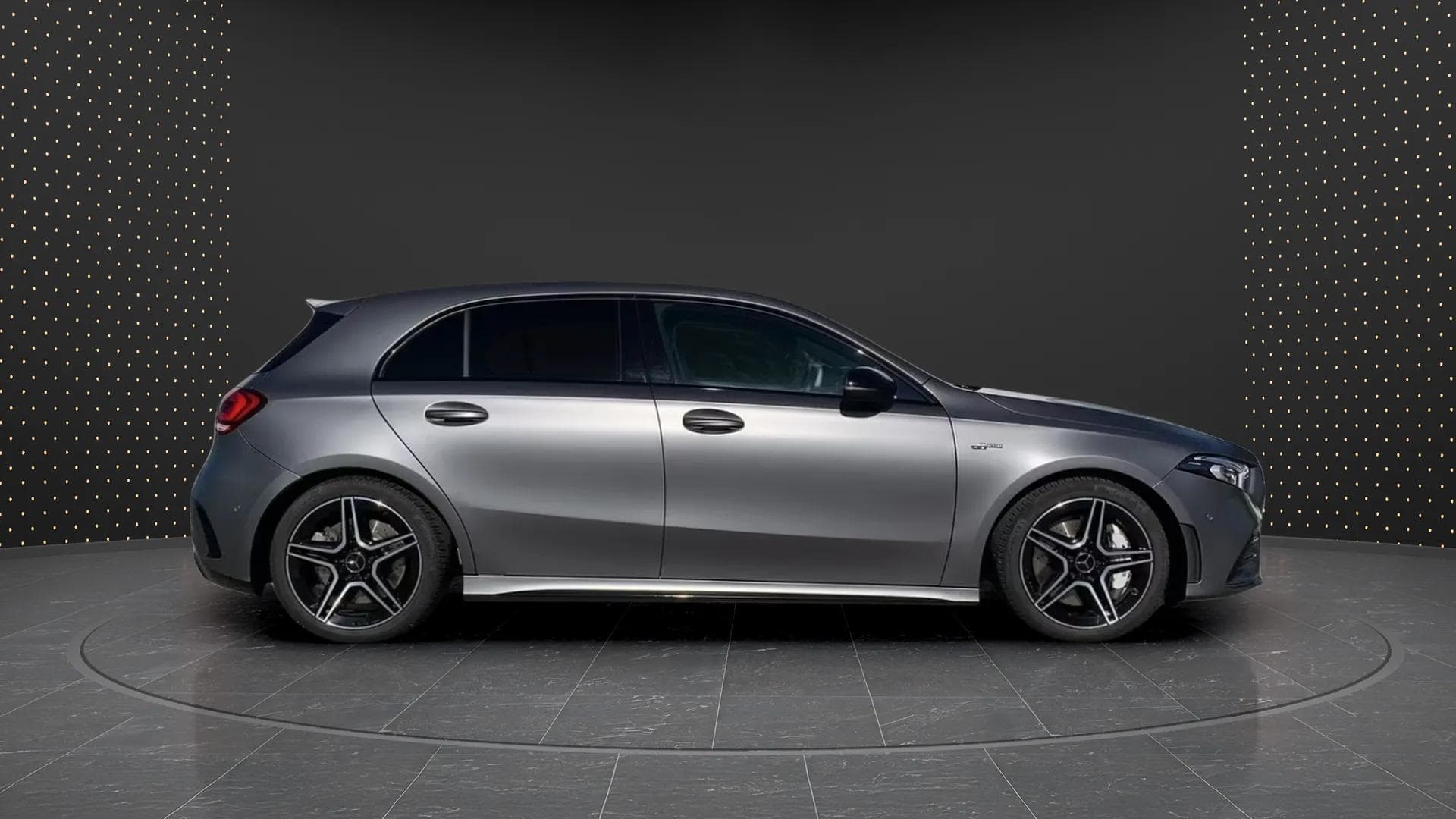 Mercedes-Benz A 35 AMG 2019 - Photo