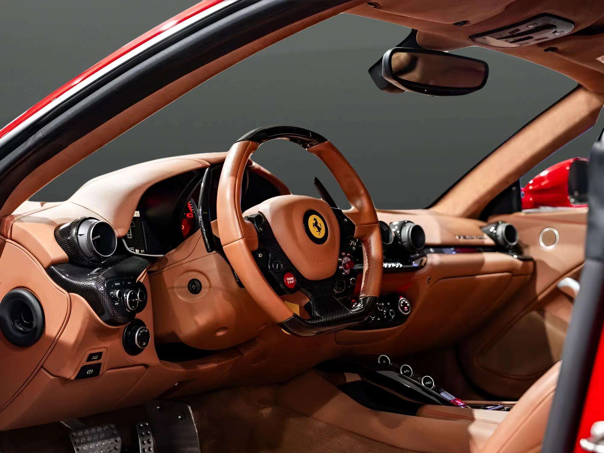 Ferrari F12 2013 - Photo 2