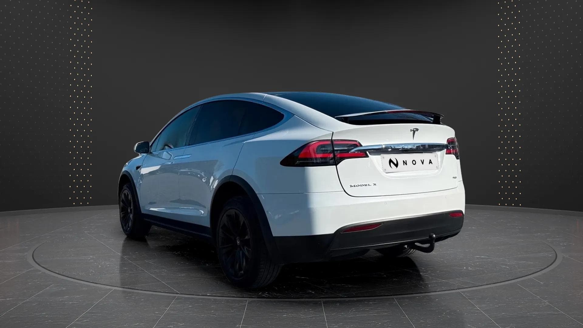 Tesla Model X 2018 - Photo 2