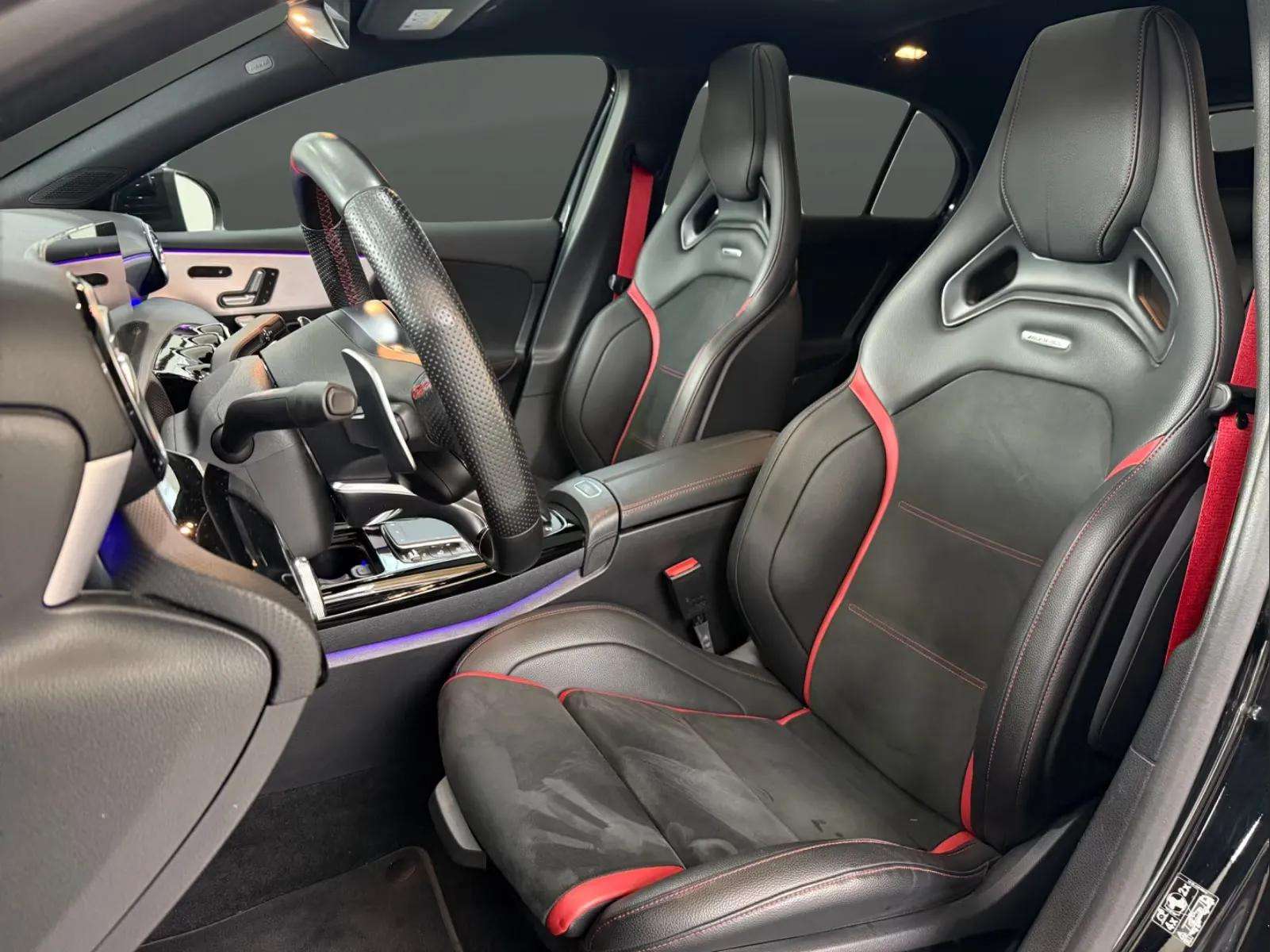 Mercedes-Benz A 45 AMG 2020 - Photo 3