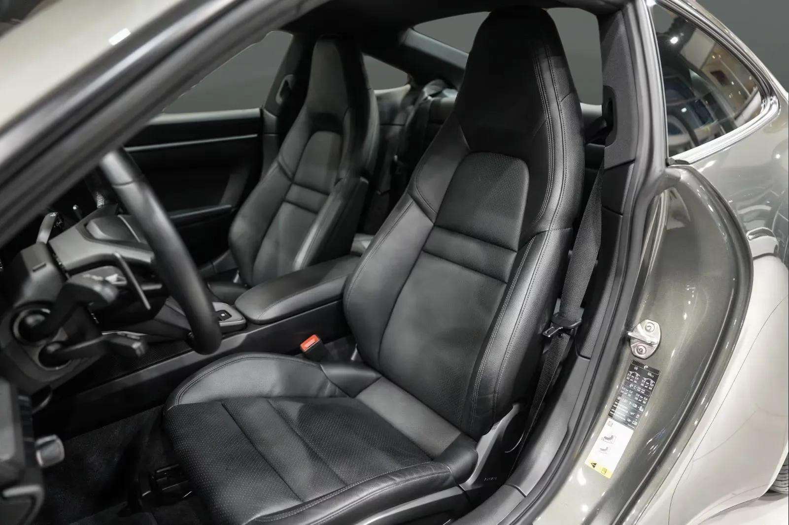 Porsche 992 2021 - Photo 3