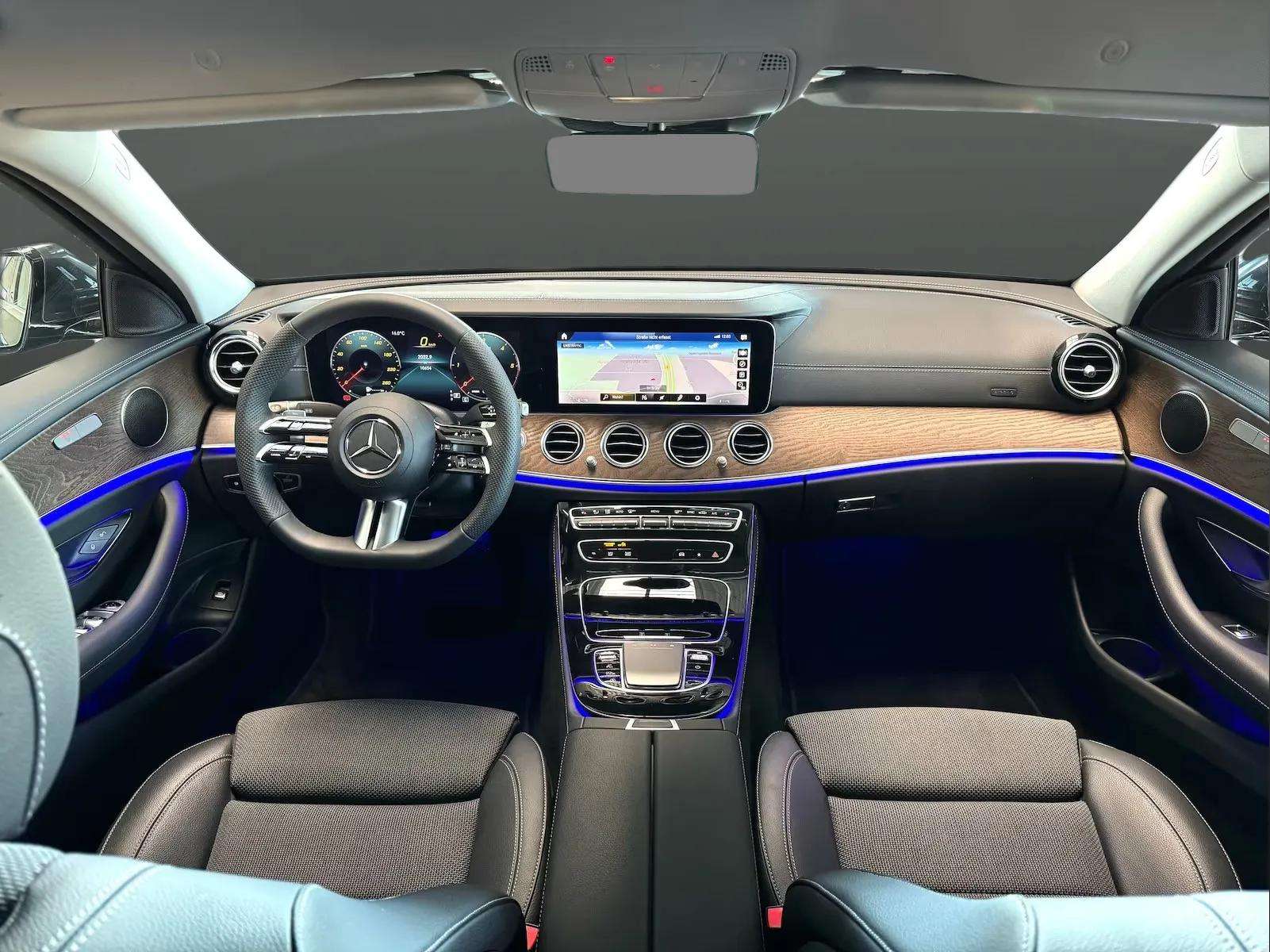 Mercedes-Benz Classe E 220 2023 - Photo 5