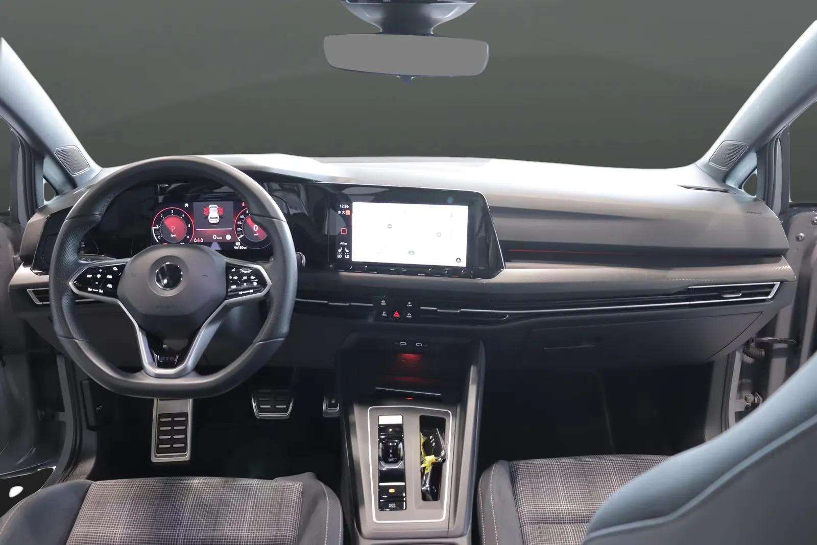 Volkswagen GOLF  2022 - Photo 2