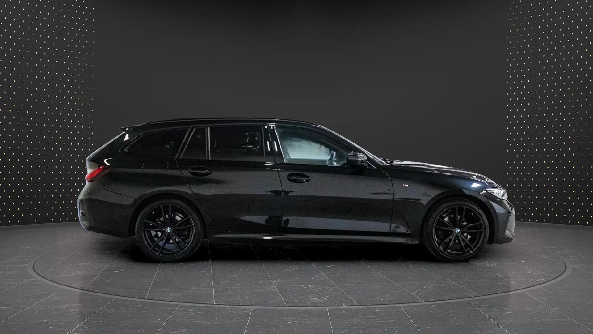 BMW Série 3 20 2023 - Photo 3