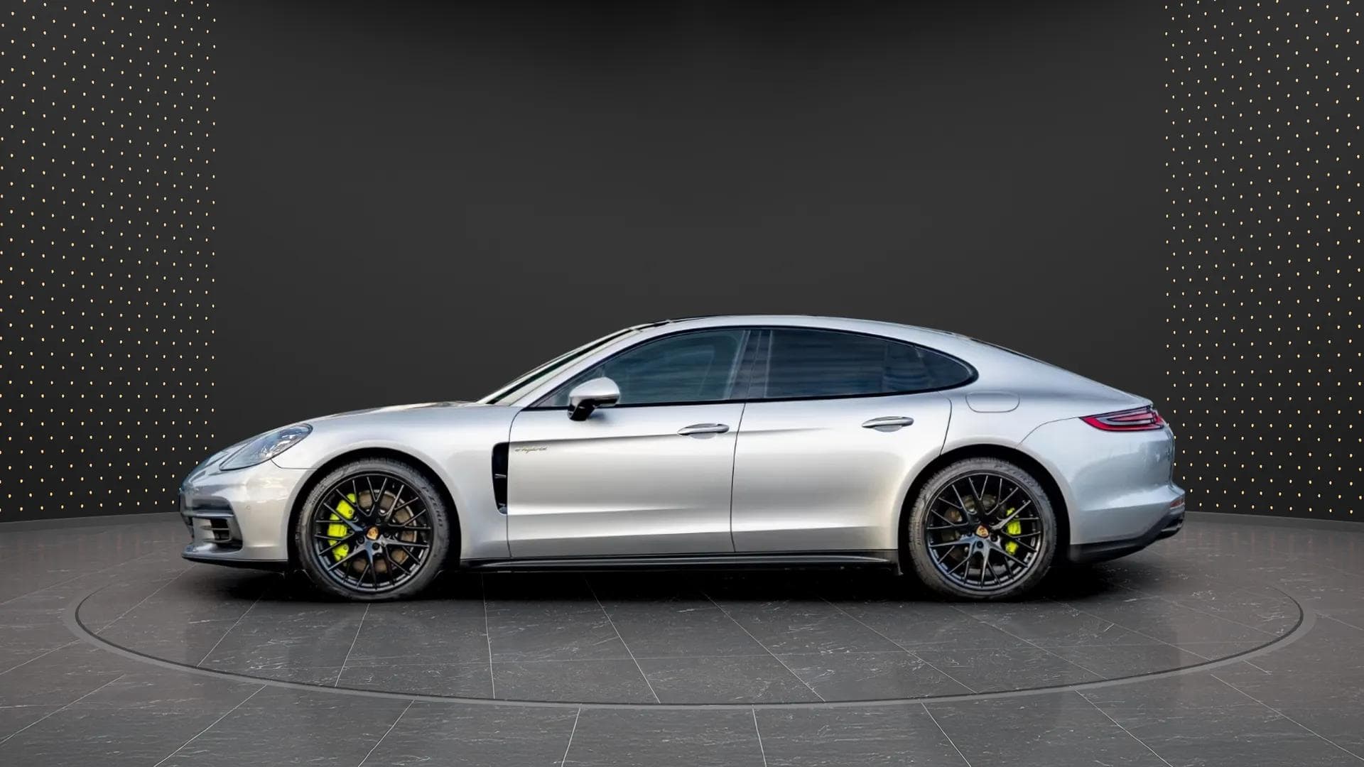 Porsche Panamera 2019 - Photo 2