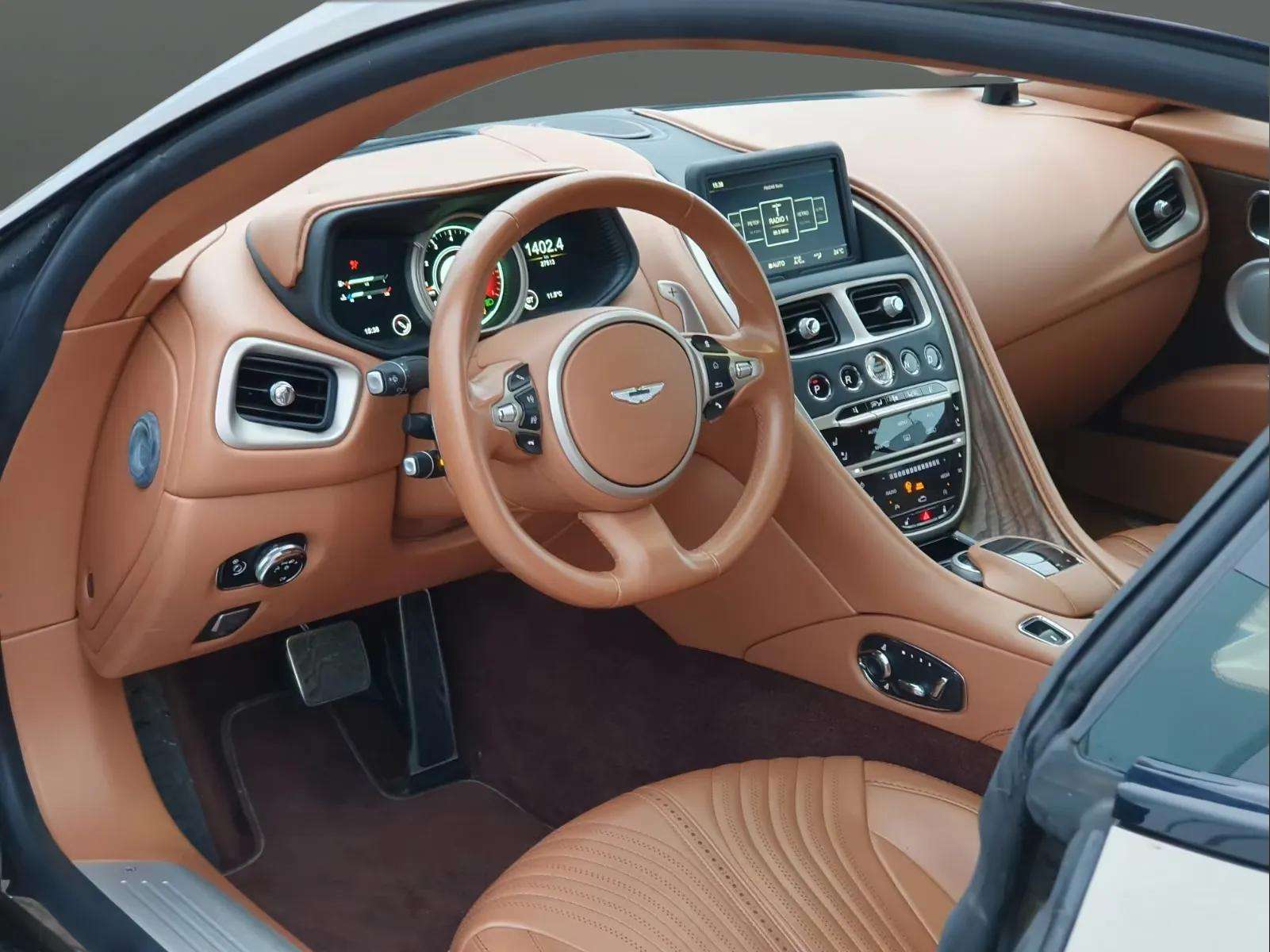 Aston Martin DB11 2018 - Photo 3