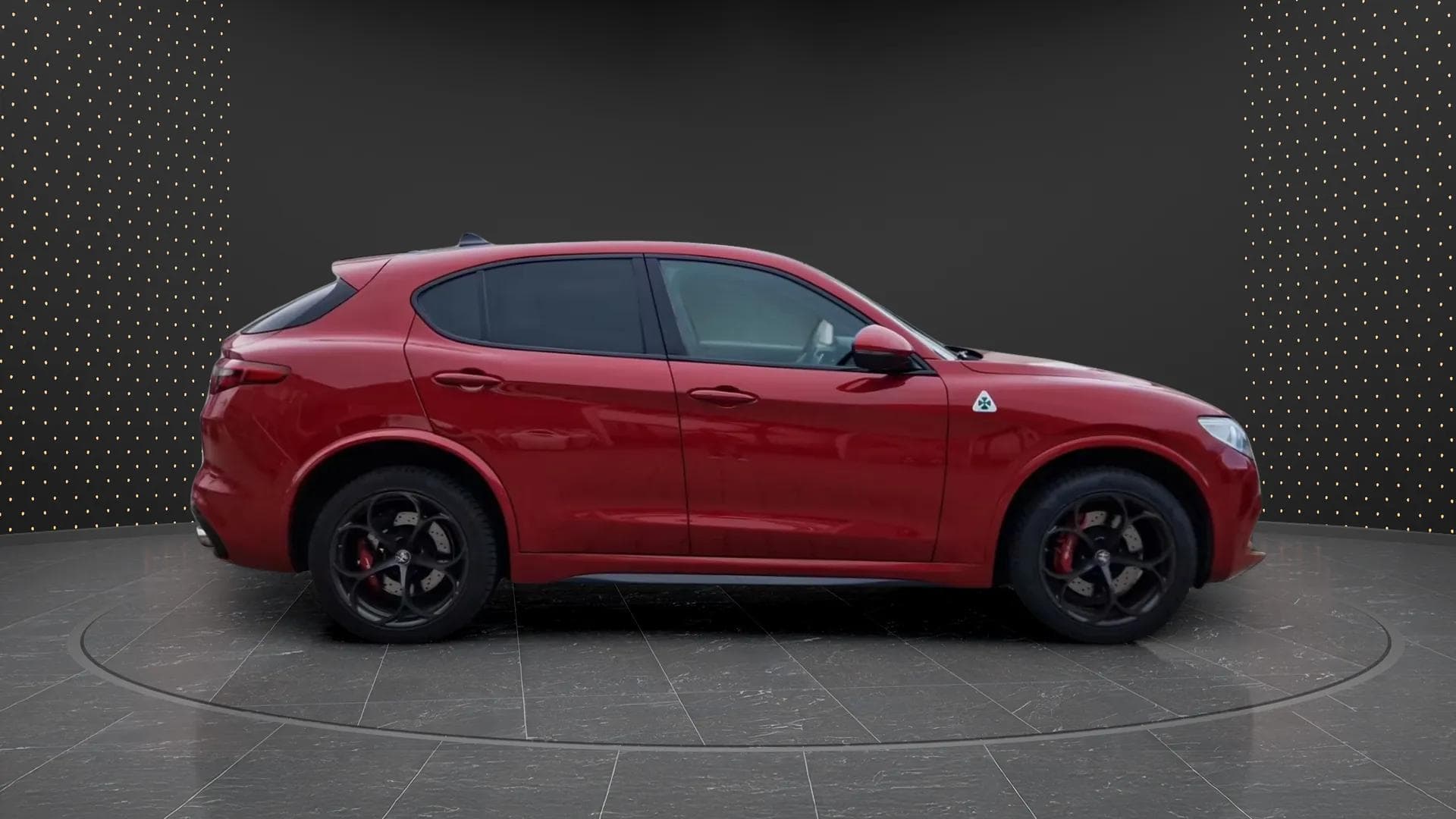 Alfa Romeo Stelvio 2019 - Photo 4