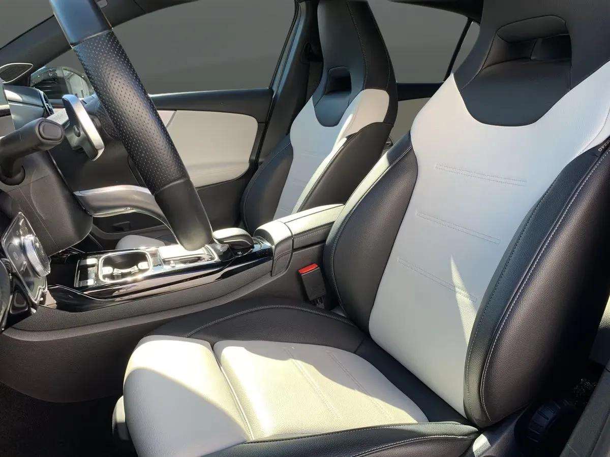 Mercedes-Benz A 35 AMG 2019 - Photo