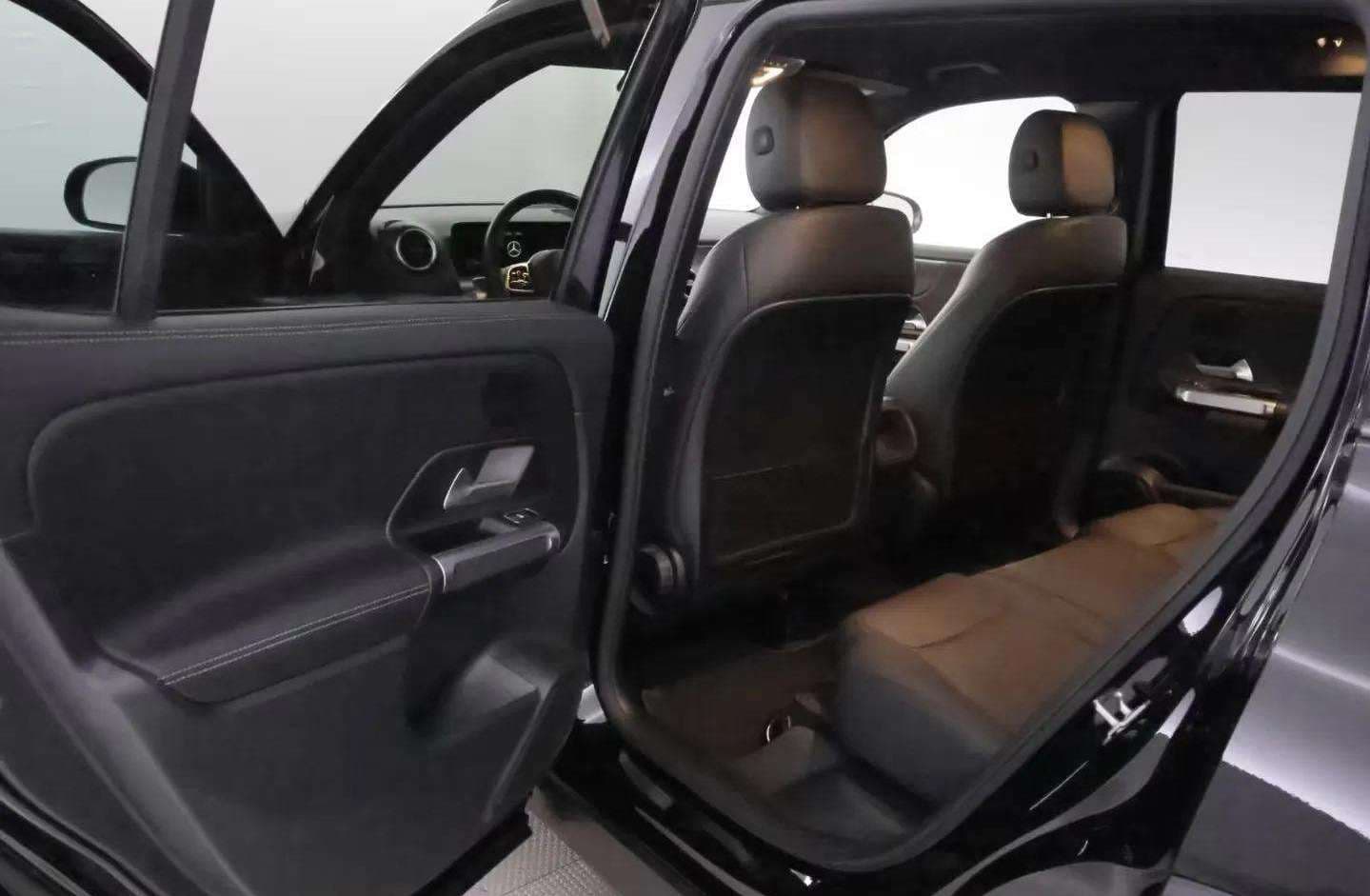 Mercedes-Benz GLB 200 2022 - Photo 2