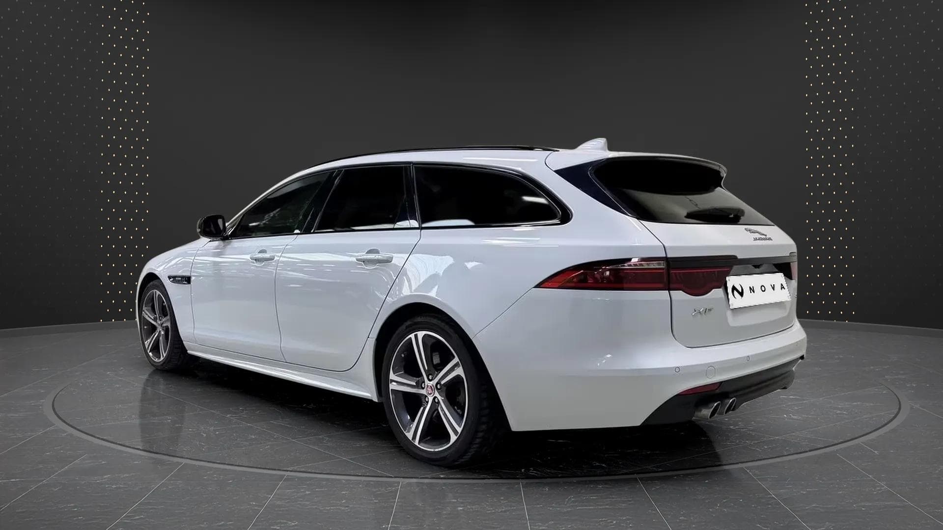 Jaguar XF 2019 - Photo 4
