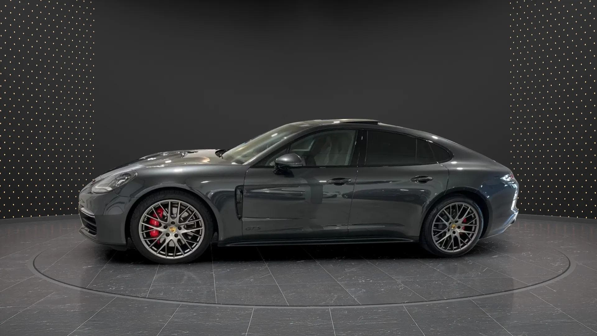 Porsche Panamera 2019 - Photo 2