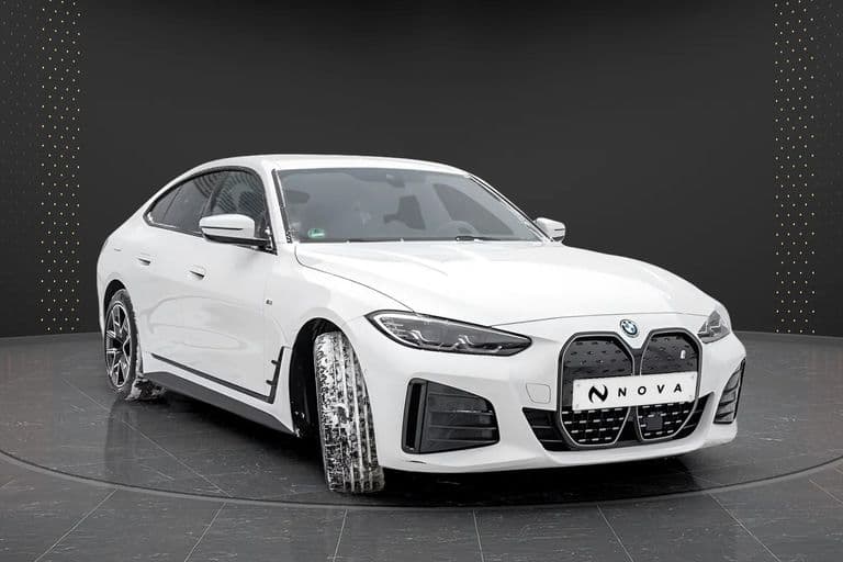 BMW i4 2023 - Photo principale