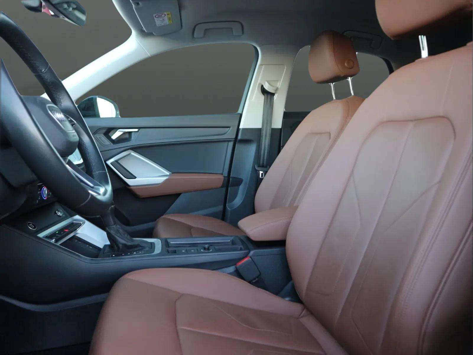 Audi Q3 2022 - Photo 2