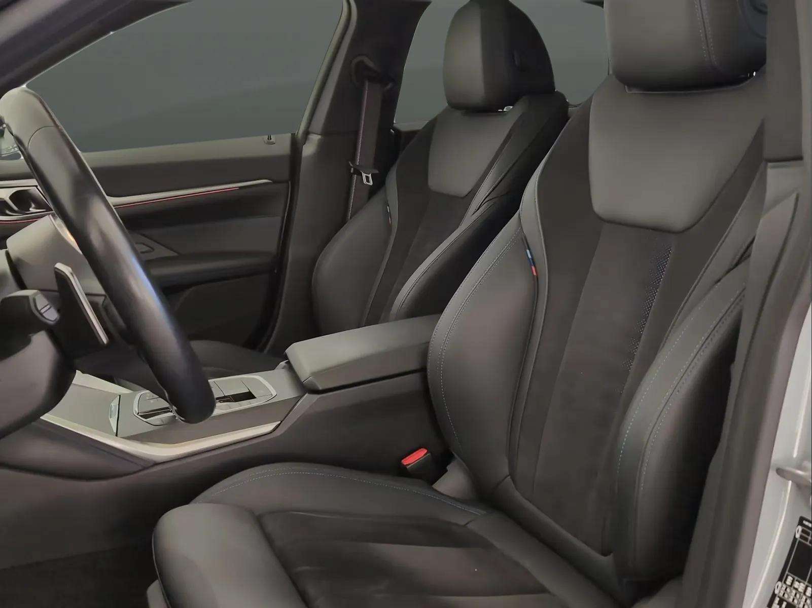 BMW Serie 4 2022 - Photo 3