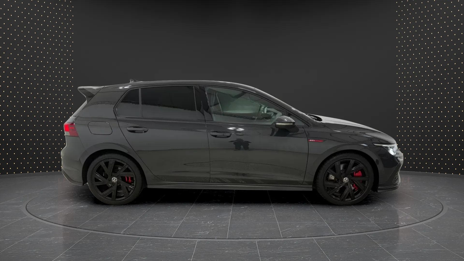 Volkswagen Golf GTI 2022 - Photo 2