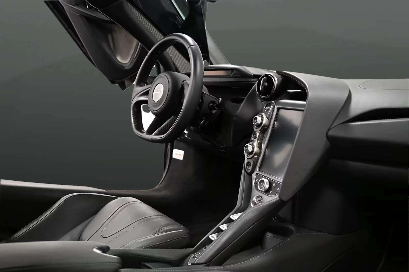 McLaren 720S 2017 - Photo 4