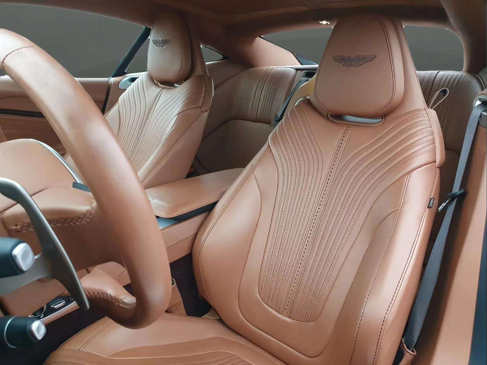 Aston Martin DB11 2018 - Photo 2