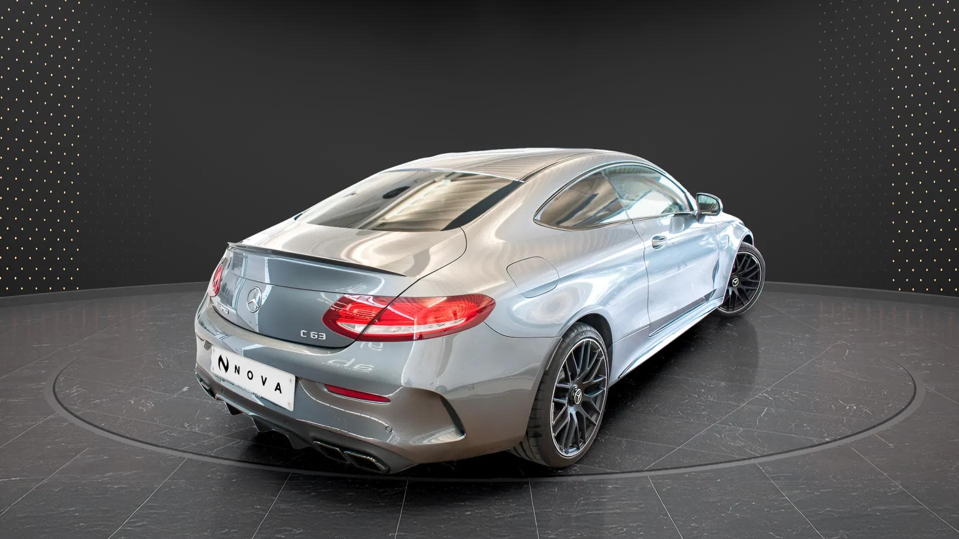 Mercedes-Benz C 63 2018 - Photo 2