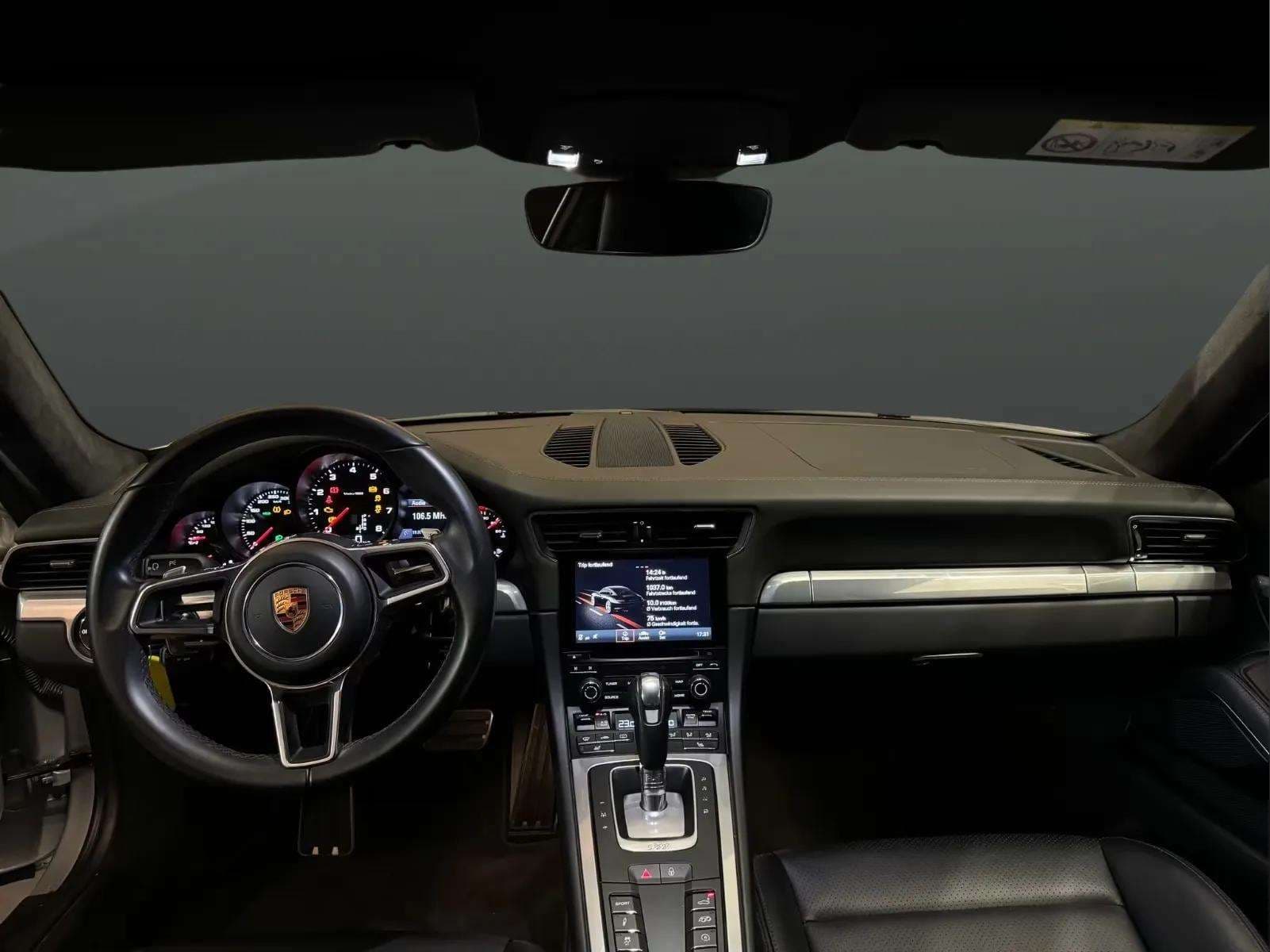 Porsche 911 2017 - Photo 4