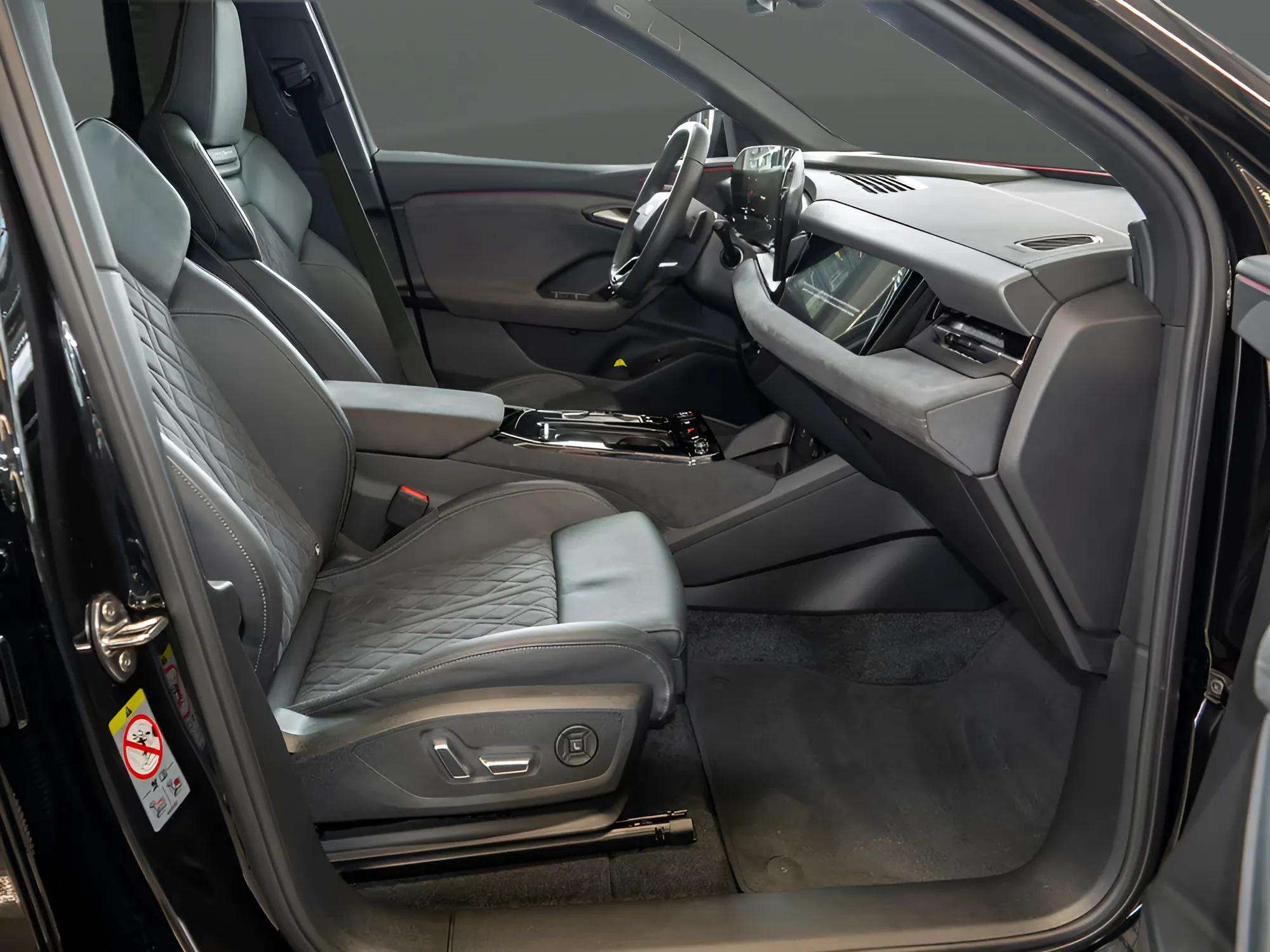 Audi SQ6 e-tron 2025 - Photo 2