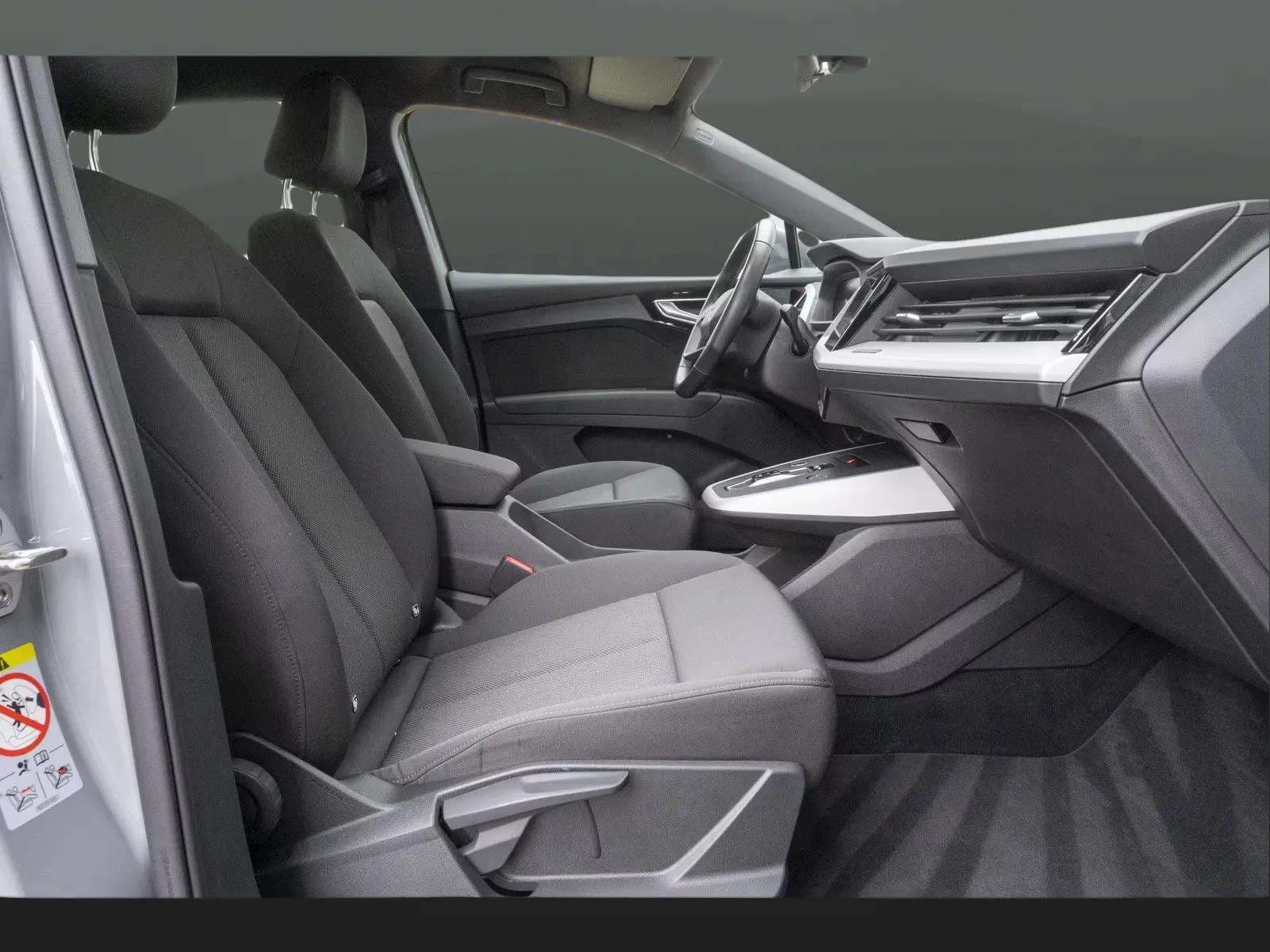 Audi Q4 e-tron 2022 - Photo 5