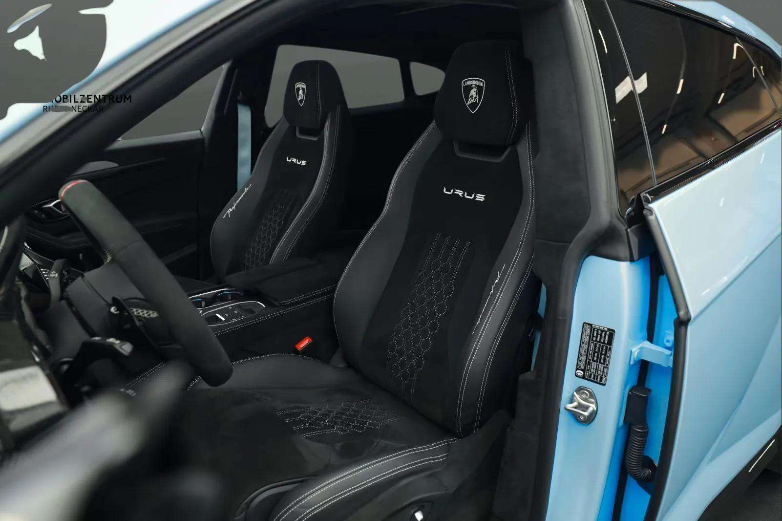 Lamborghini Urus 2023 - Photo 4