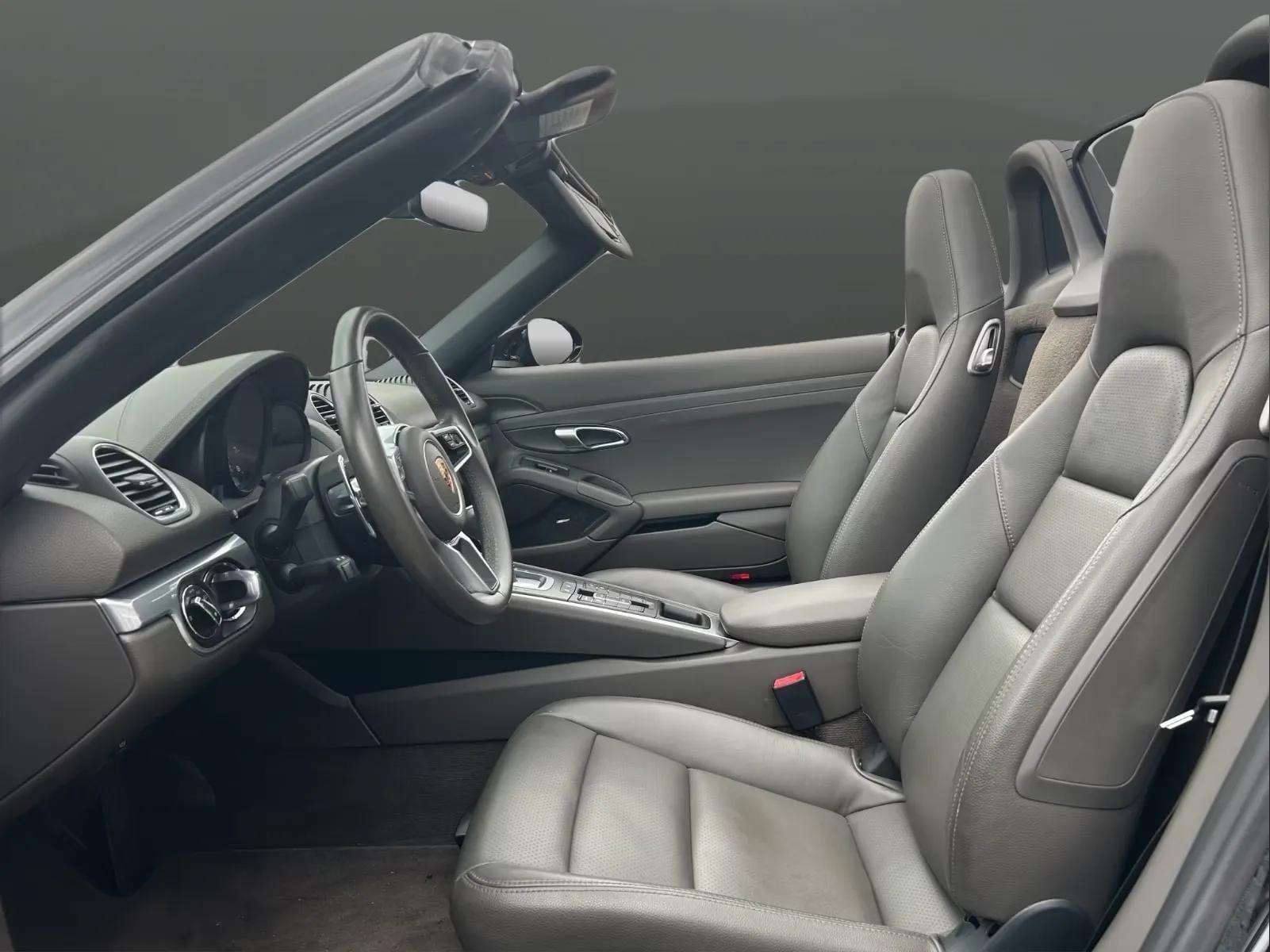 Porsche 718 Boxster 2018 - Photo 5