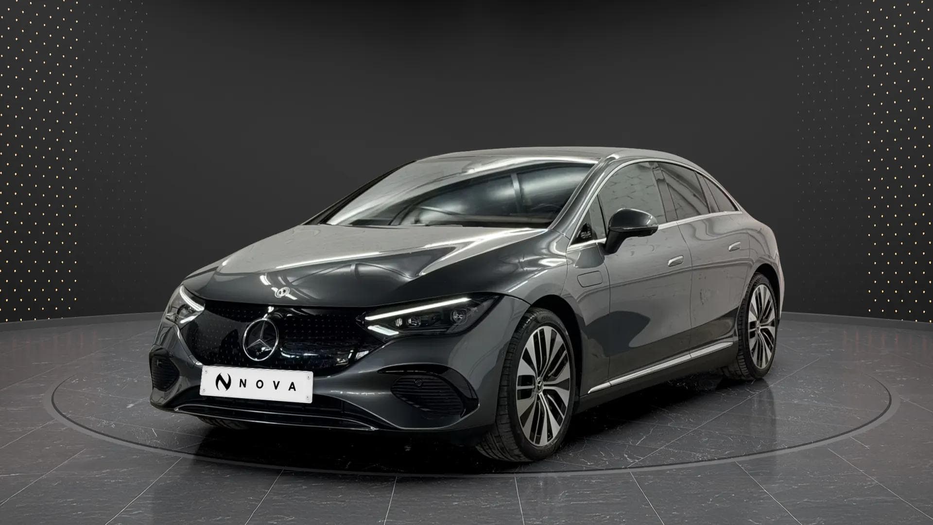 Mercedes-Benz EQE 2022 - Photo 5