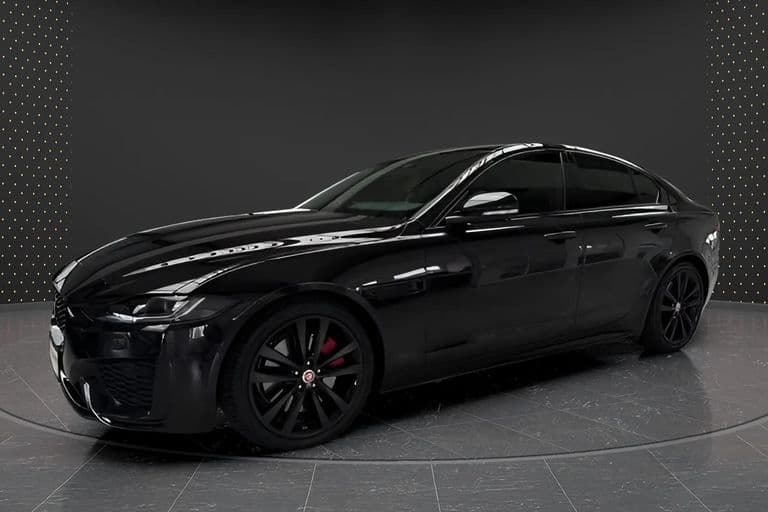 Jaguar XE 2021 - Photo principale