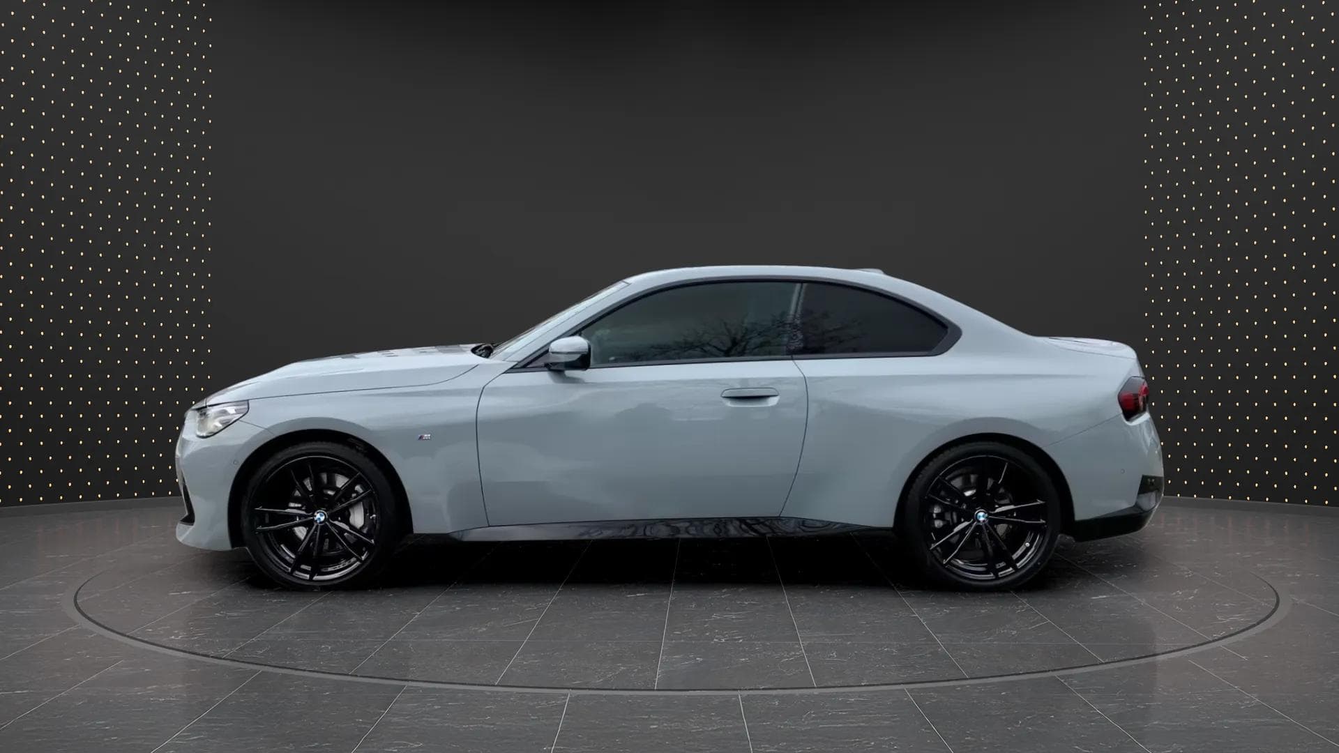 BMW Série 2 30i 2023 - Photo 4